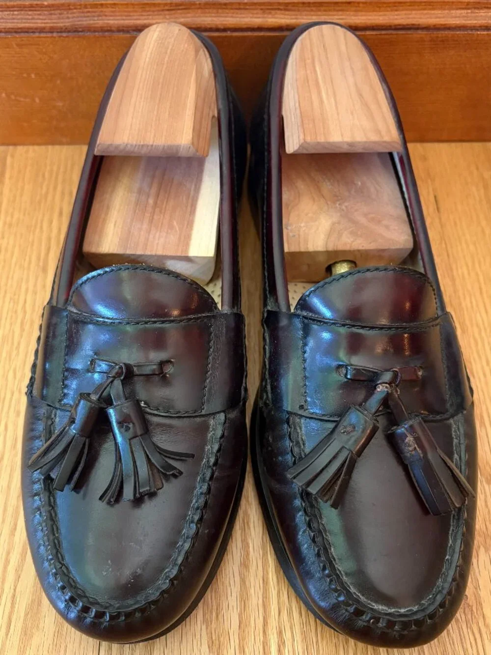 Cole Haan City Pinch Tassel Loafers Burgundy Leather Size 7 1/2 D Classic Preppy